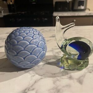 2 glass decorative paperweights